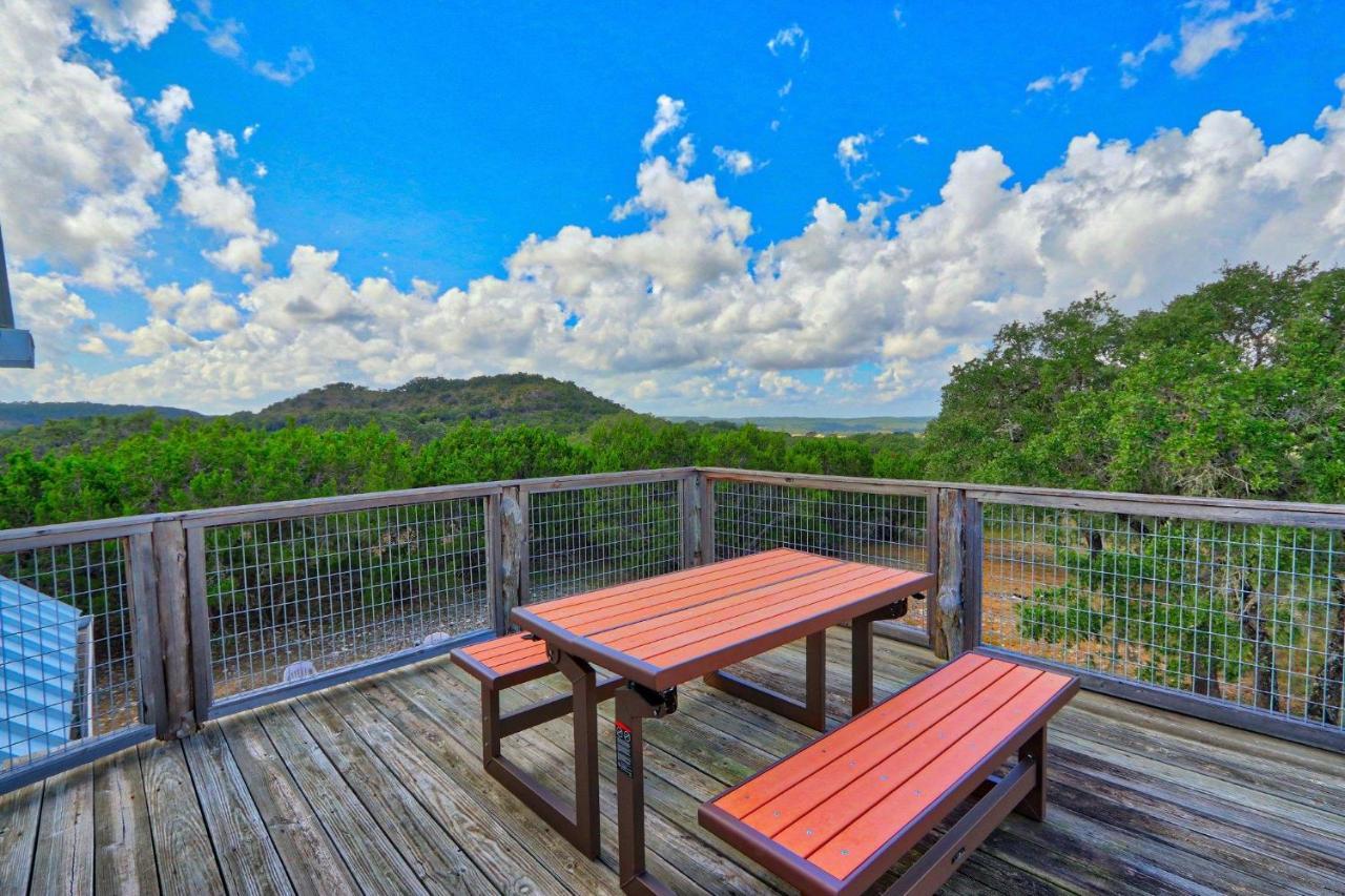 Log Cabin At Old Glory Ranch Wimberley Dış mekan fotoğraf